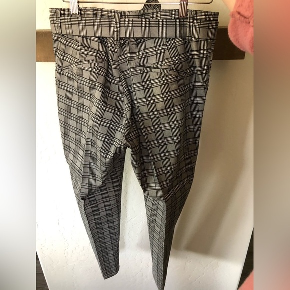 Flog|NWOT Plaid checkered tie waist tapered trousers, size 30•••Business casual - Picture 8 of 12